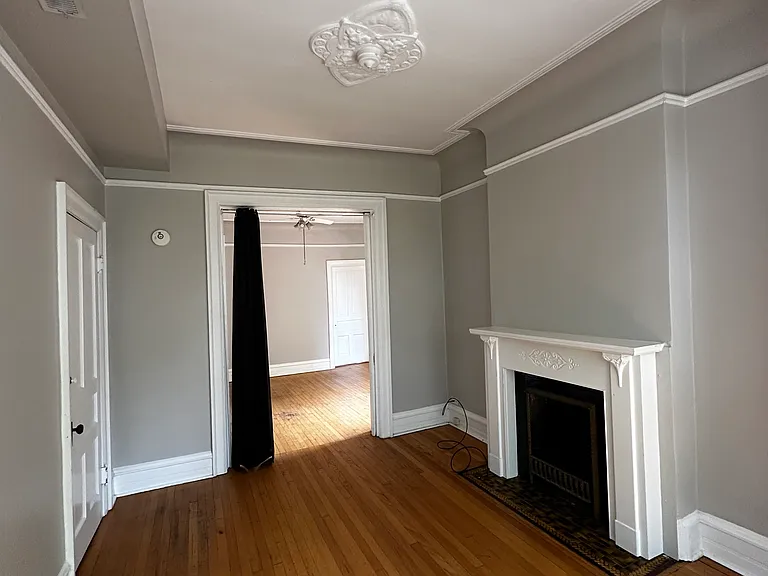 2241 N Seminary Ave #3 — Photo 1