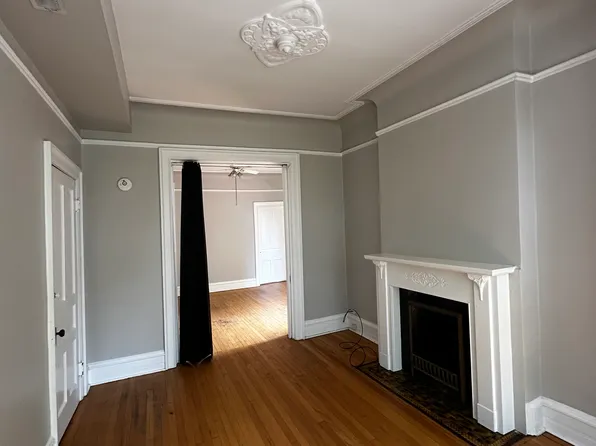 2241 N Seminary Ave APT 3, Chicago, IL 60614