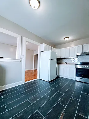 Rented by Compass | media 12