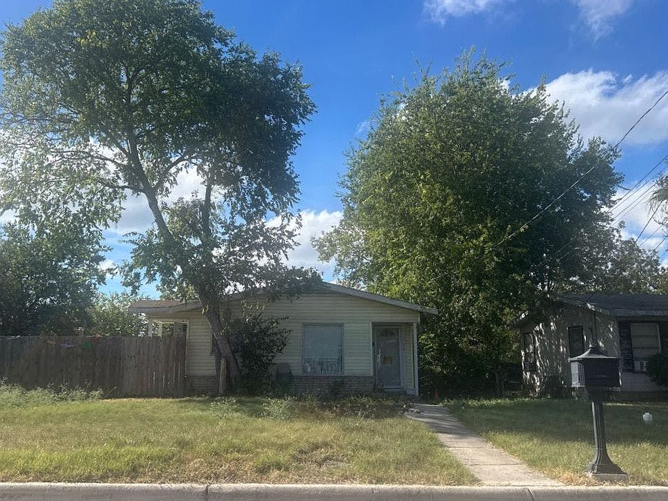 1st image of 114 Dorie St