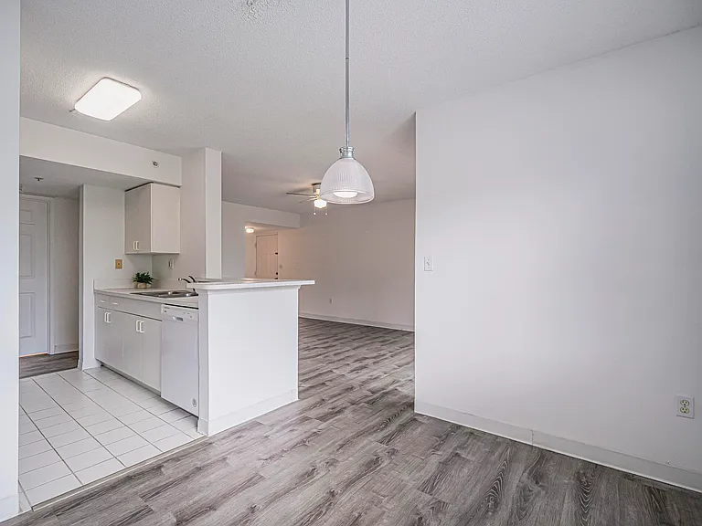 1670 N 42nd Cir #203 — Photo 13