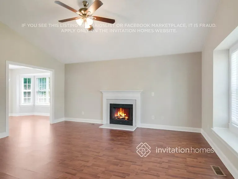 601 Flicker Ct — Photo 4