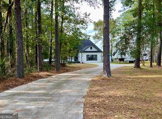 55 Manchester Ct, Woodbine, GA 31569