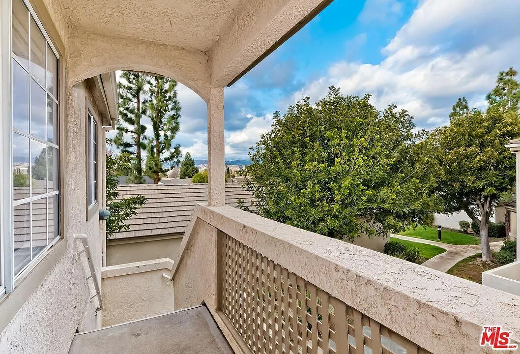 2 bed, 960 sqft, $2,850 — Photo 4