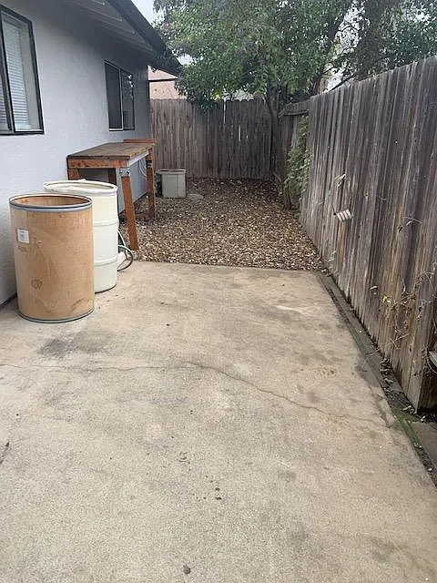 3 bed, 1164 sqft, $2,195 — Photo 4