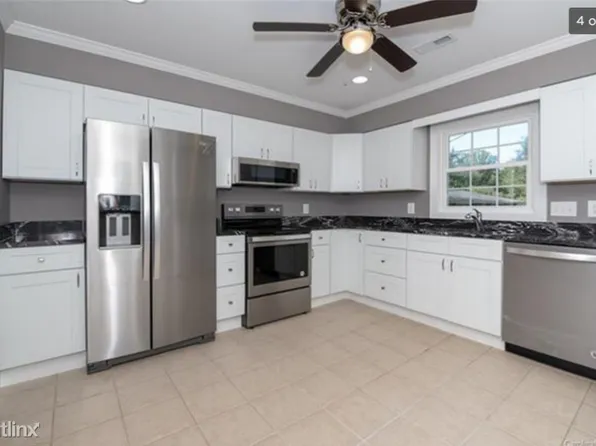 8 Oak Forest Ct, Asheville, NC 28803