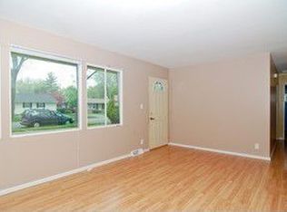 2113 W Grove Ave, Waukegan, IL 60085