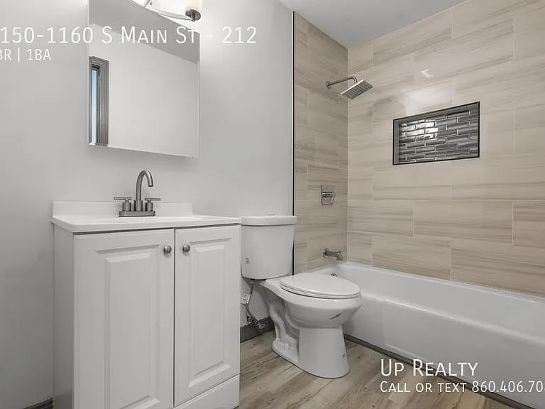 1150-1160 S Main St #212 — Photo 14
