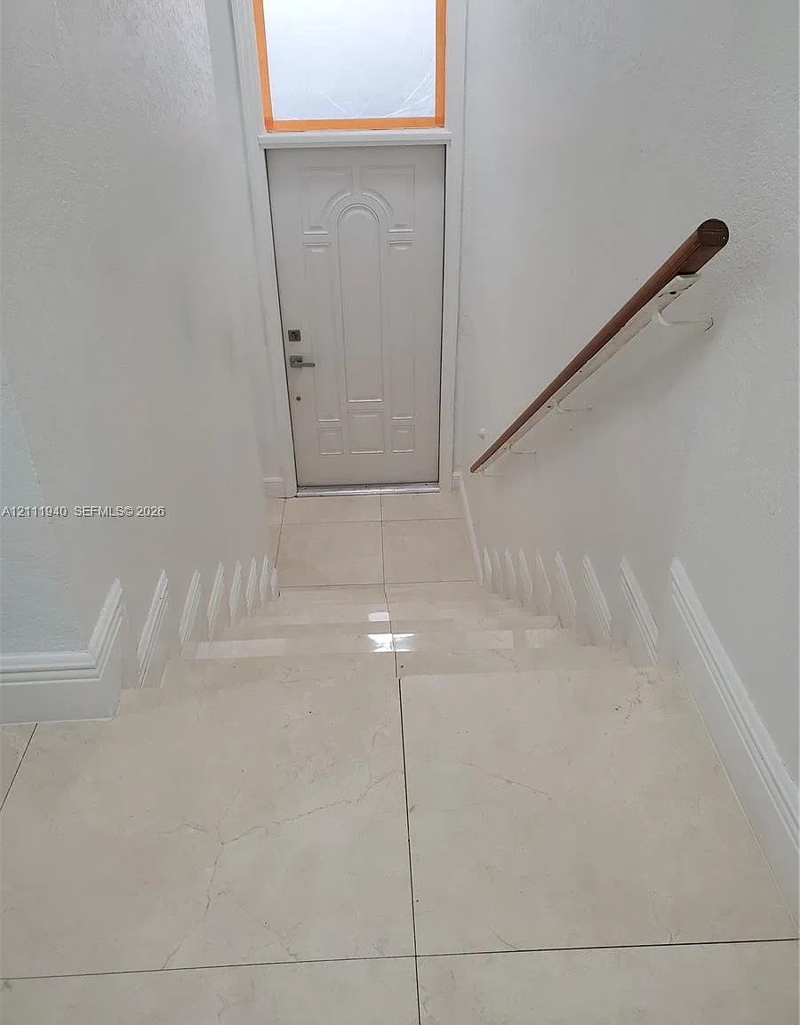 2 bed, 1209 sqft, $2,900 — Photo 4
