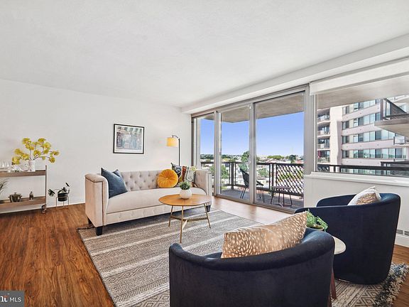 3rd image of 2401 Pennsylvania Ave APT 11B36