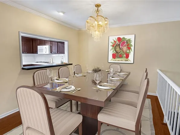 21800 Marylee St Unit 59, Woodland Hills, CA 91367