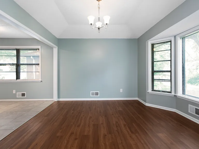 3513 NE Stanton St — Photo 10