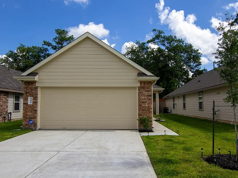 22079 Cascade Mountain Dr — Photo 3