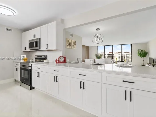 7129 Promenade Dr APT 801, Boca Raton, FL 33433