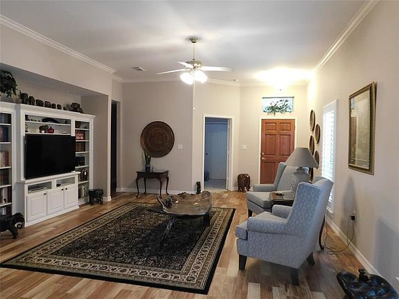 5th image of 714 Apple Blossom Dr