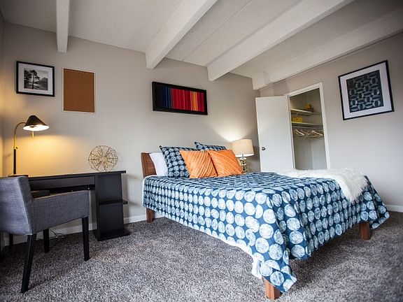 4th image of 8000 E Girard Ave #870077
