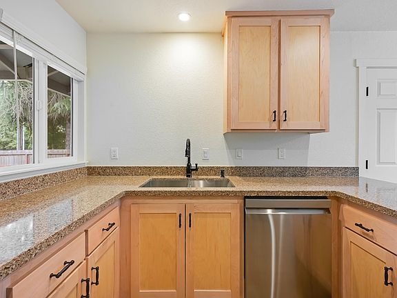 4th image of 1536 Marlow Road