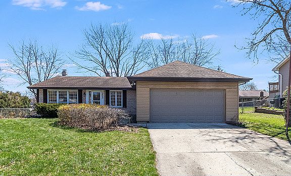 2nd image of 253 Oxford Ln