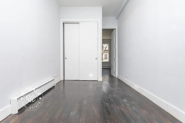 Rented by MySpaceNYC | media 17