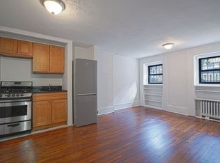 233 W 13th St APT 1, New York, NY 10011