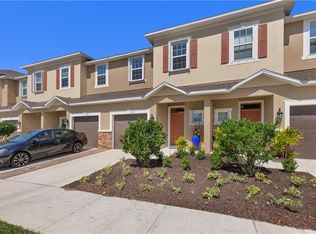 1108 Vineyard Ln, Oldsmar, FL 34677