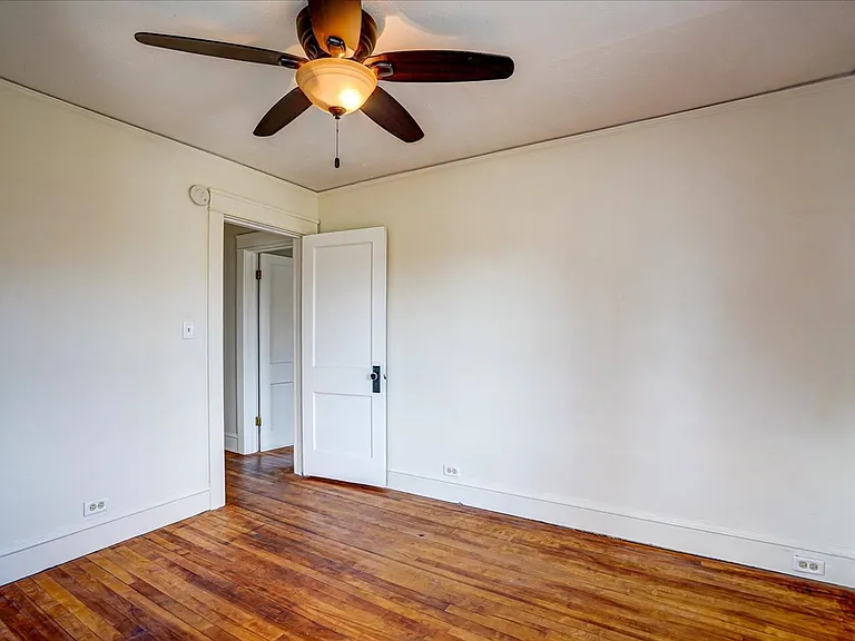 513 Troy Dr — Photo 23