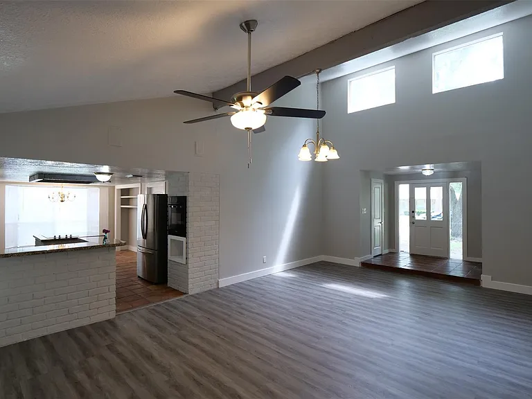15654 Boulder Oaks Dr — Photo 7