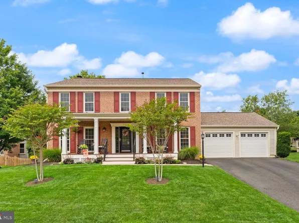 43305 Wayside Cir, Ashburn, VA 20147