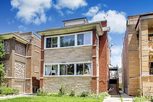 3435 N Harding Ave #2 Photo 1