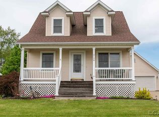 2124 Homestead Ln, Adrian, MI 49221