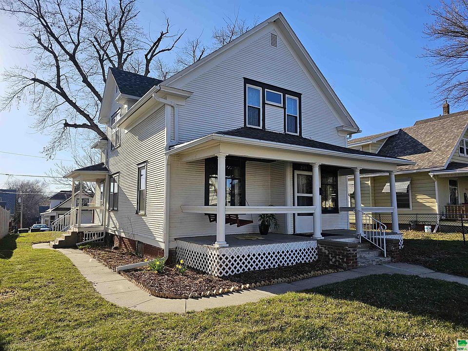 1st image of 2609 McFaul St