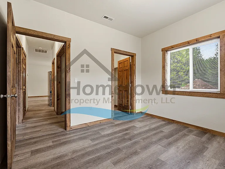 105 One Burnt Tree Ln #1 — Photo 16