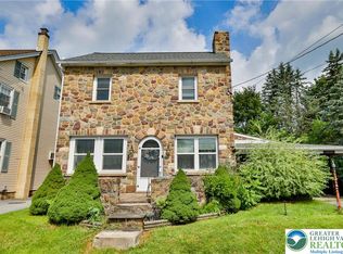 4602 W Mountain View Dr, Walnutport, PA 18088