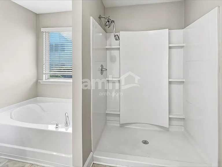 2462 Folsom St — Photo 12