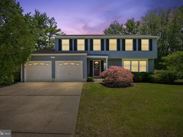304 Stoney Brook Ln, Marlton, NJ 08053