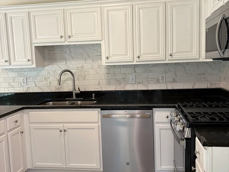 95 Prestwick Ln — Photo 12