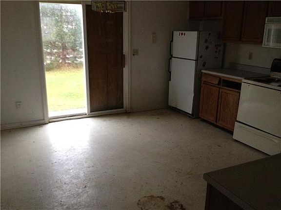 2nd image of 3728 Lacebark Dr