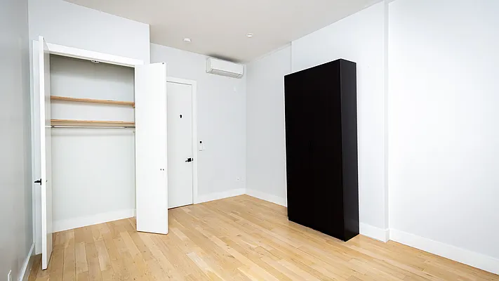 Rented by Nooklyn NYC LLC | media 16