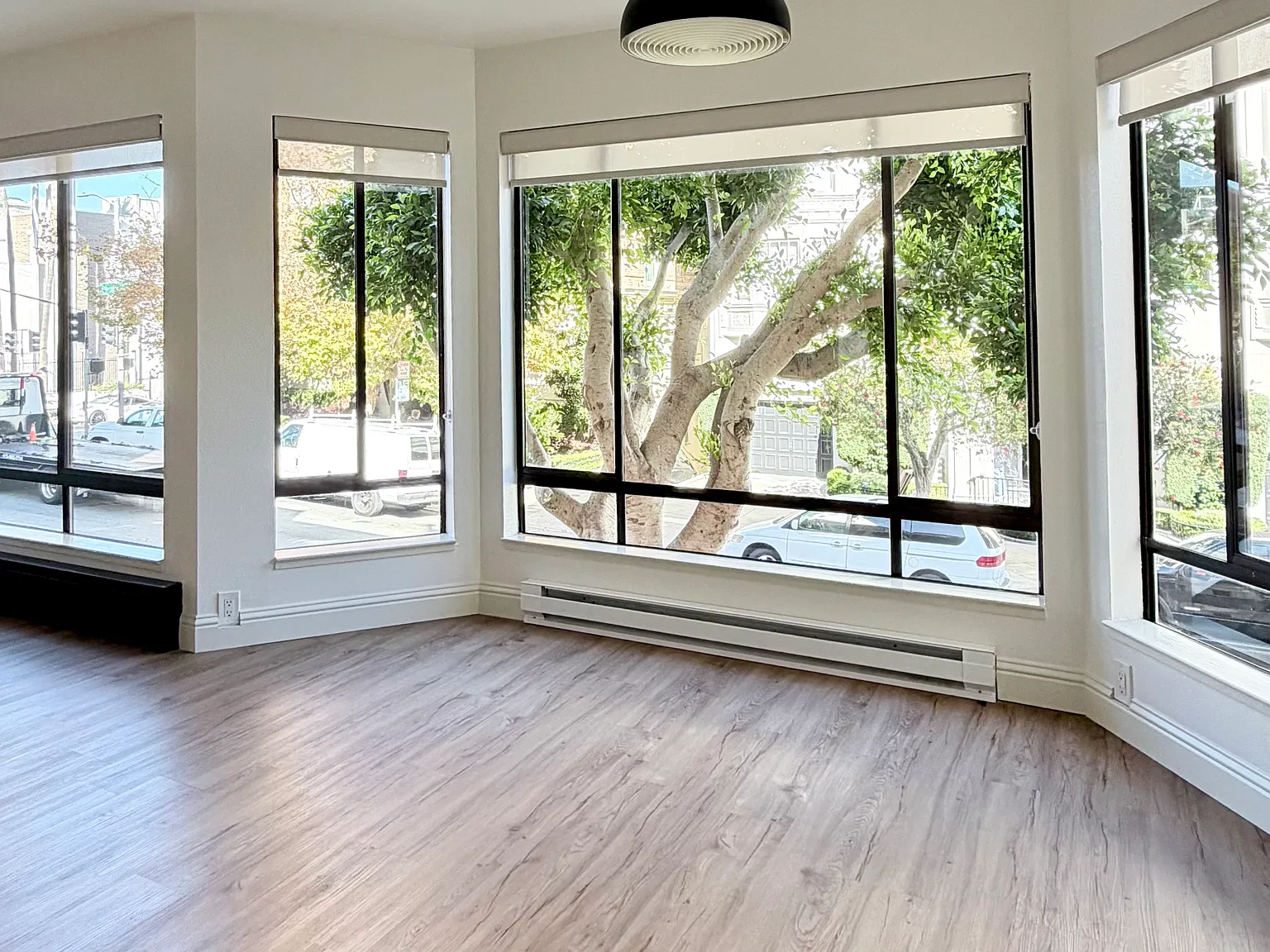 1 bed, 600 sqft, $6,195 — Photo 1