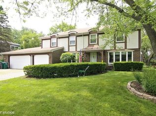 1308 Southwind Dr, Northbrook, IL 60062
