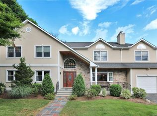 1046 Clay Ave, Pelham, NY 10803