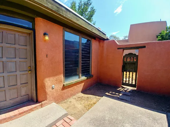 Awesome / Open Adobe Apartment in the North Valley, 3726 11th St NW #A, Albuquerque, NM 87107