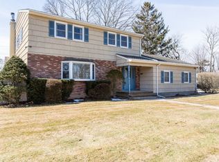 4 Homan Ave, Blue Point, NY 11715