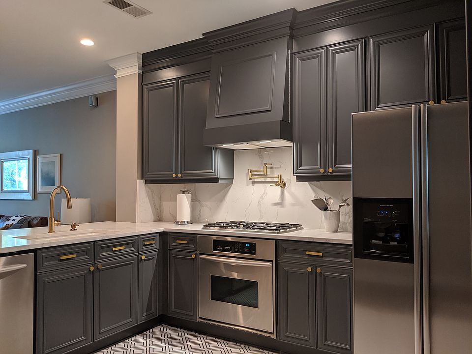 Custom Chef's Kitchen