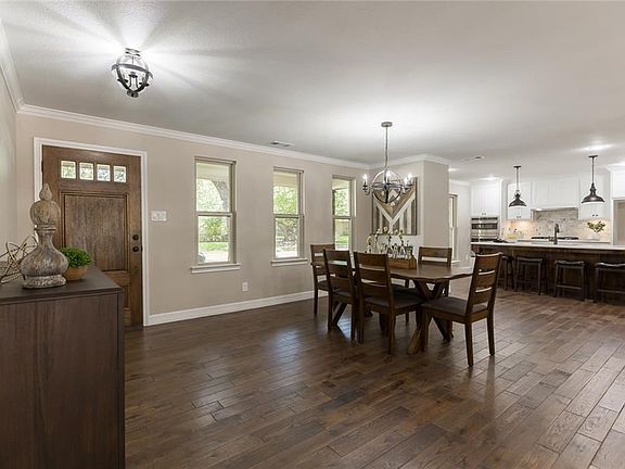 5th image of 2518 Little Creek Dr