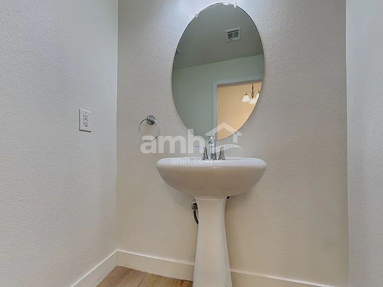 8928 Cambridge Glen Ct — Photo 7