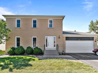 2255 Ridge Ave, Aurora, IL 60504