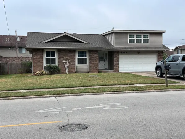 3233 S Jefferson Avenue, Springfield, MO 65807
