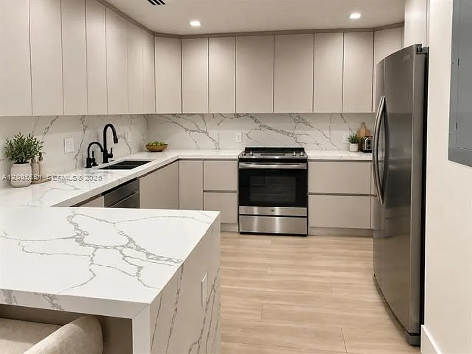9801 Collins Avenue Cu #6E