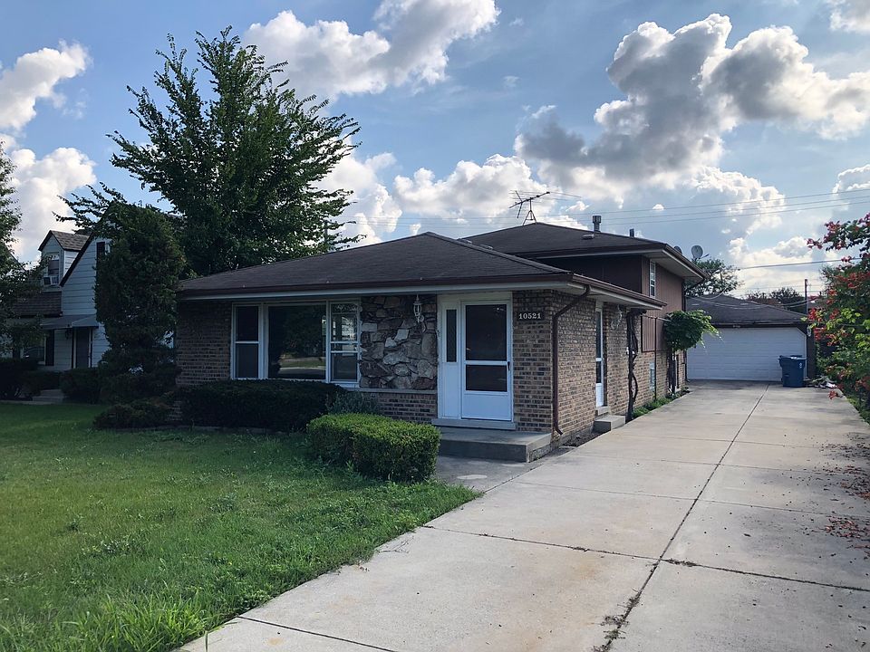 1st image of 10521 S 80th Ct